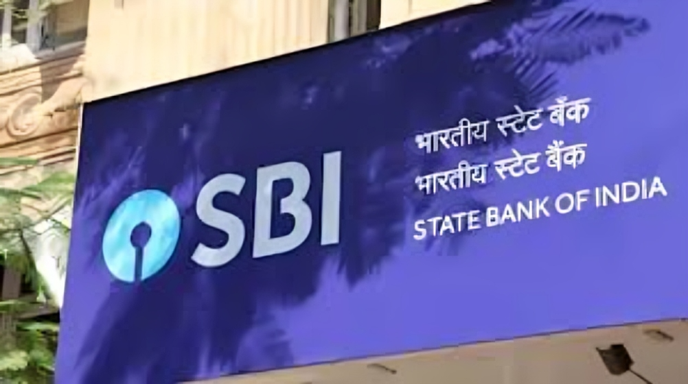 Jio Financial Services Soars 3% to 6-Month High After ₹190 Cr Infusion in Payments Bank Arm