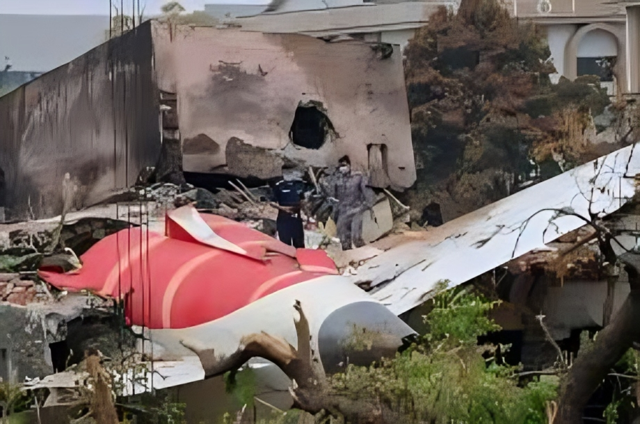 Air India Flight Crash 2025: Pilot’s Brave Decision Saved Lives